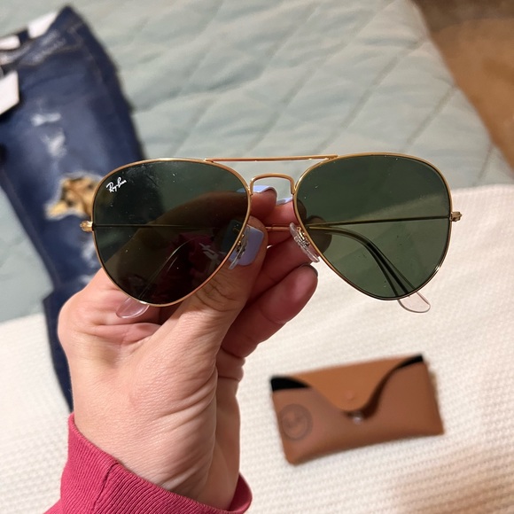 Ray-Ban Aviators - Picture 3 of 3